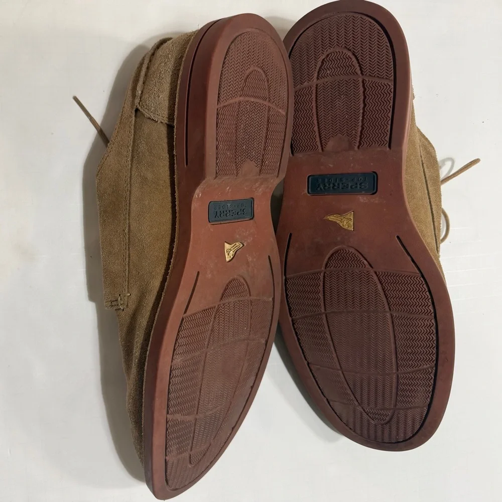 Sperry Men's Tan Suede Top Siders. Pre-Loved.